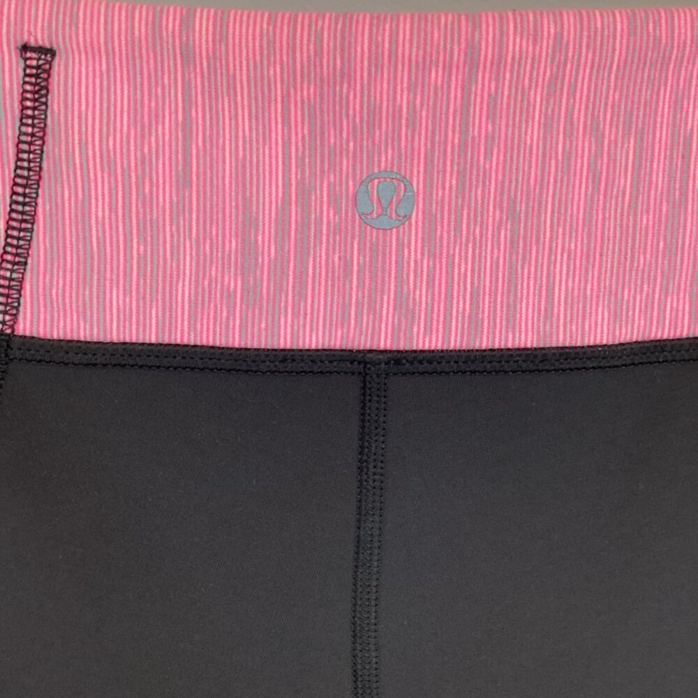 Lululemon‎ Crop Leggings Size 6 Womens Black & Pink Breathe Easy Capri Mesh Back - Picture 5 of 7